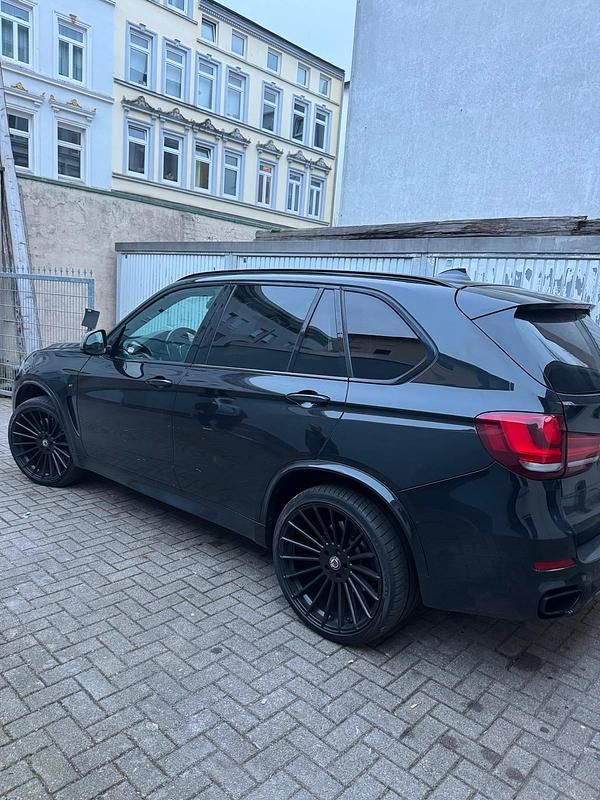 Second-hand BMW X5 381 CP (280 kW) 2016 Negru SUV