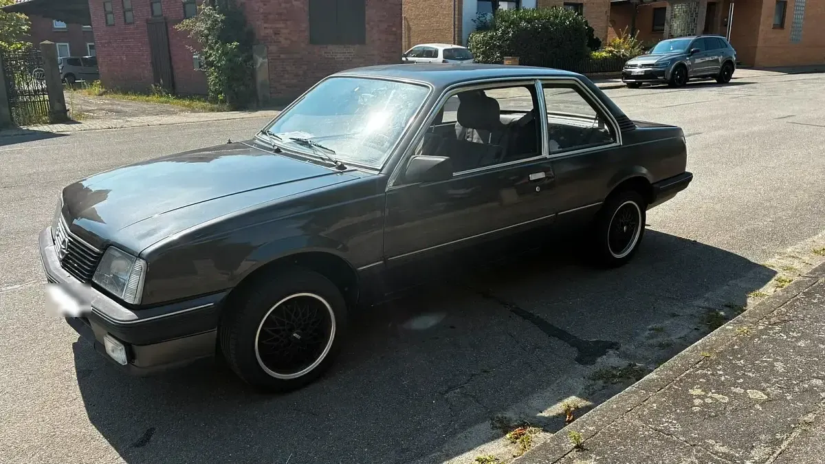 Gebraucht Opel Ascona 75 PS (55 kW) 1983 Grün Coupé