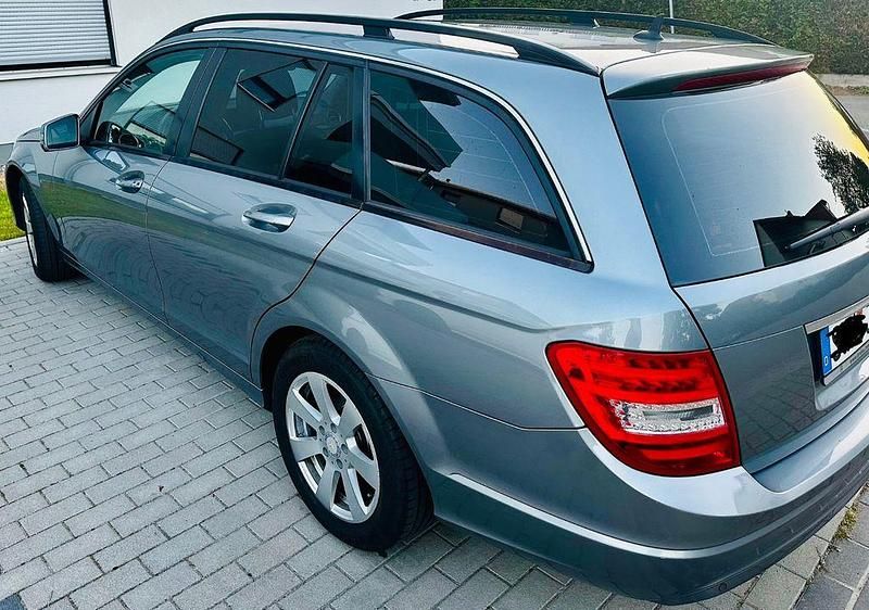 Grau Gebraucht 2013 Mercedes C200 Kombi | 8.750 € (Fairer Preis) - Bild 1/4