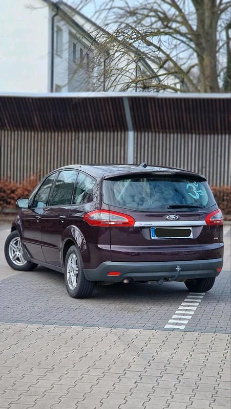 Gebraucht Ford S-MAX S 140 PS (102 kW) 2011 Violet Van / Kleinbus