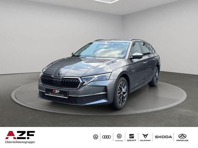 Graphitegrau metallic Gebraucht 2024 Skoda Octavia Selection Kombi | 29.890 € (Guter Preis) - Bild 1/4