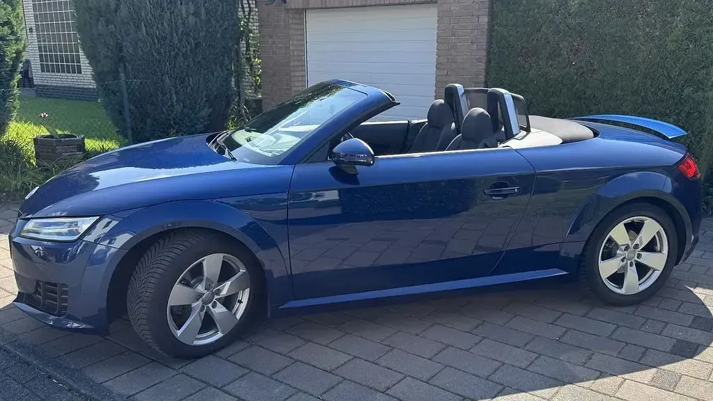Gebraucht Audi TT Roadster Sport 179 PS (131 kW) 2017 Blau Cabrio