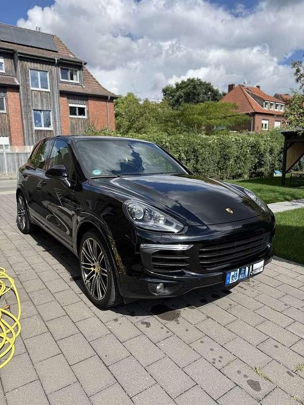 Gebraucht 2017 Porsche Cayenne Platinum Edition SUV | 35.500 € - Bild 1/4