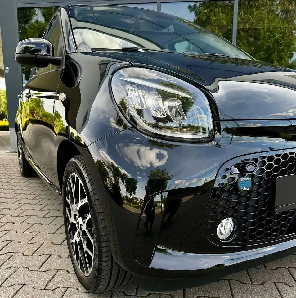 Gebraucht Smart ForFour Prime 82 PS (60 kW) 2022 Black perleffektmetallic Kleinwagen