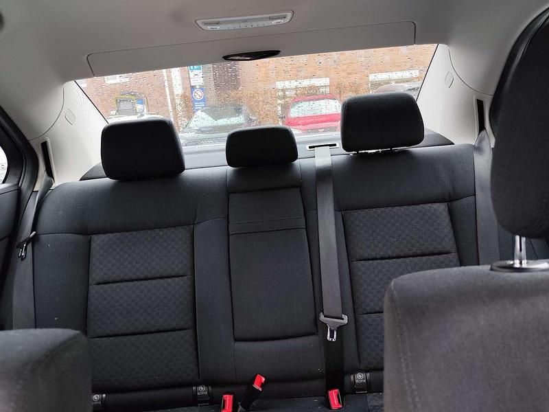 Gebraucht Mercedes E300 252 PS (185 kW) 2011 Limousine