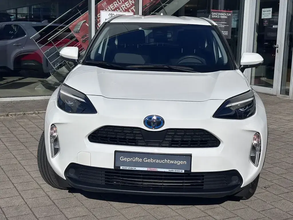 Gebraucht Toyota Yaris 116 PS (85 kW) 2022 Weiß Kleinwagen