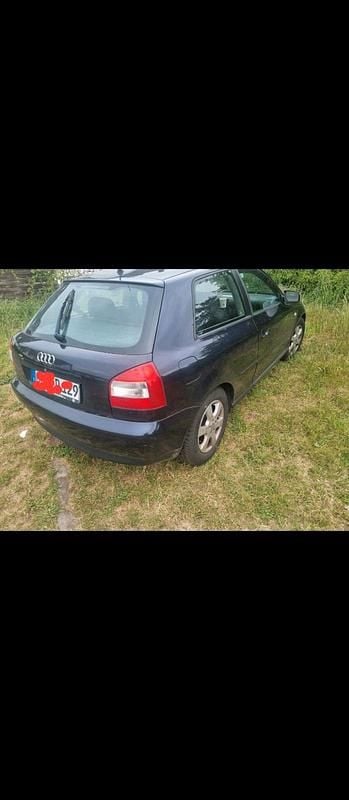 Blau Gebraucht 2002 Audi A3 Kleinwagen | 950 € (Guter Preis) - Bild 1/4
