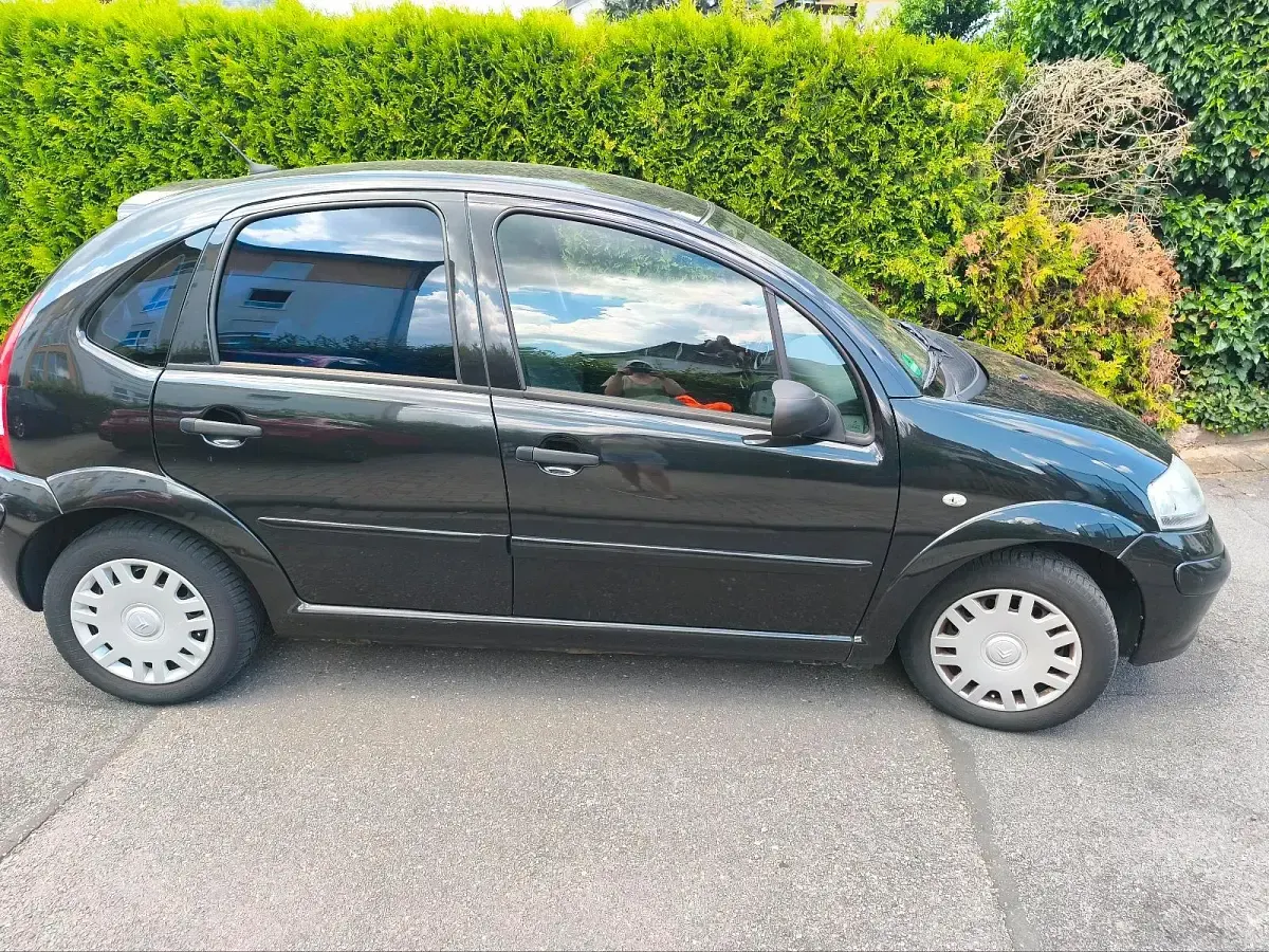 Gebraucht Citroën C3 75 PS (55 kW) 2009 Schwarz Kleinwagen