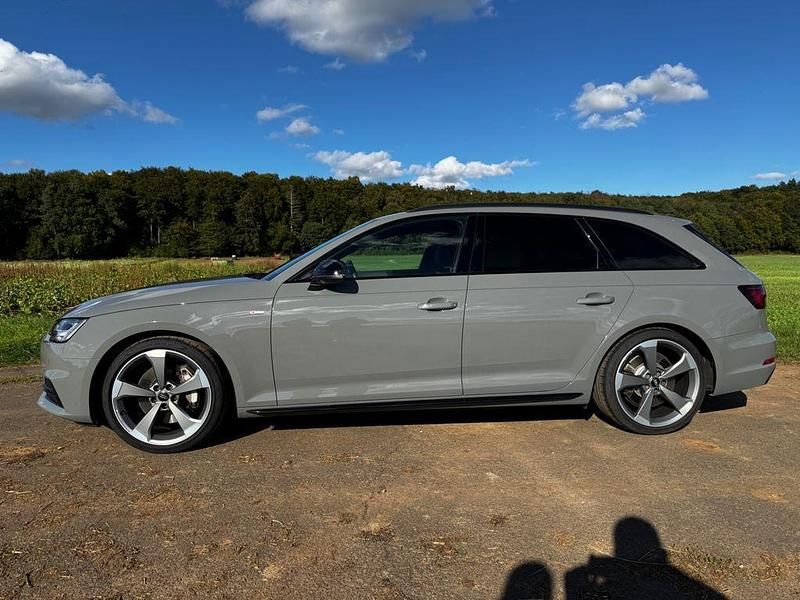 Gebraucht Audi A4 Sport 252 PS (185 kW) 2018 Grau Kombi