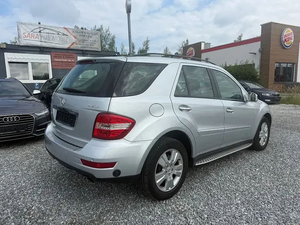 Gebraucht Mercedes ML350 272 PS (200 kW) 2011 Silber SUV
