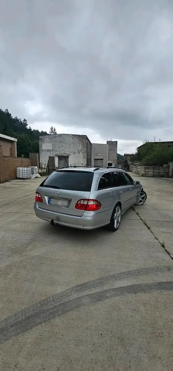 Gebraucht Mercedes E320 224 PS (164 kW) 2006 Silber Kombi