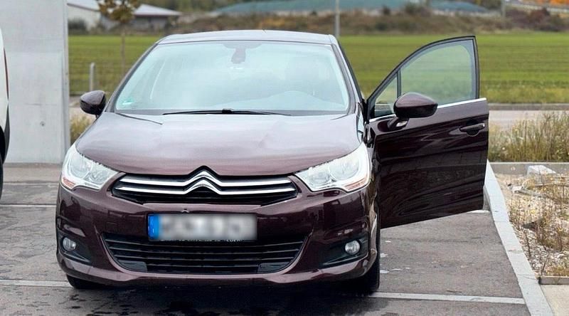 Rot Gebraucht 2011 Citroën C4 Kleinwagen | 4.900 € (Fairer Preis) - Bild 1/4