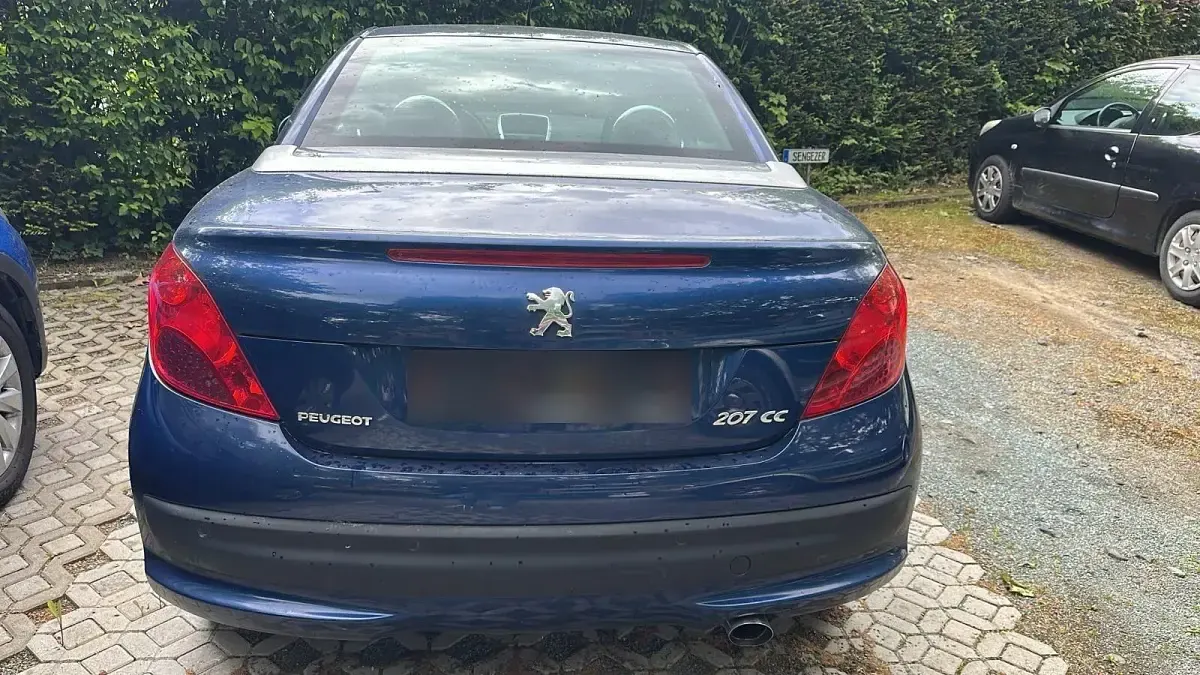 Gebraucht Peugeot 207 CC 120 PS (88 kW) 2009 Blau Cabrio