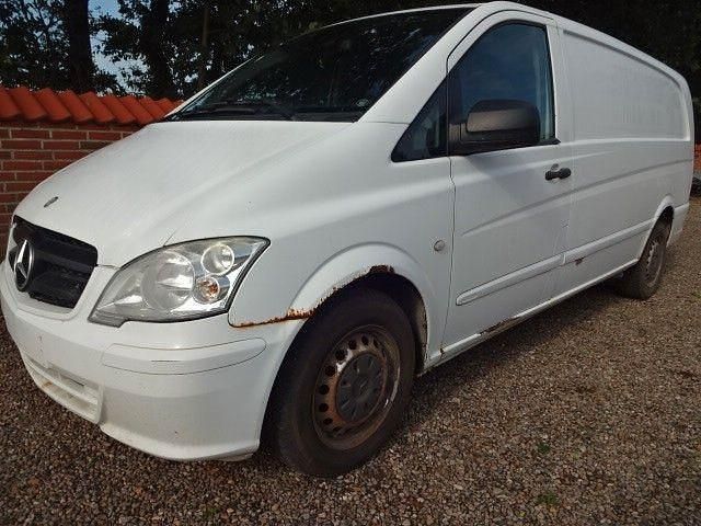 Weiß Gebraucht 2011 Mercedes Vito Van / Kleinbus | 4.500 € (Superpreis) - Bild 1/4