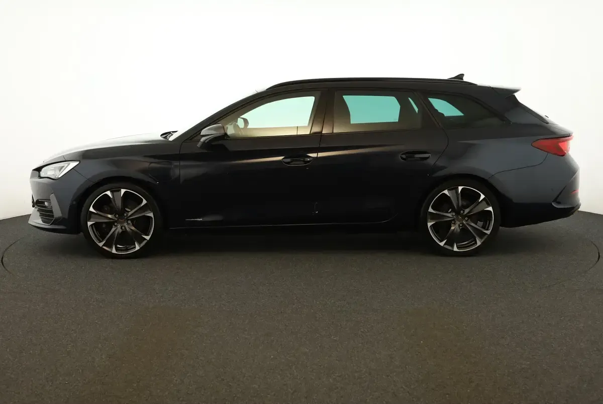 Gebraucht Cupra Leon VZ 245 PS (180 kW) 2022 Asphaltblau metallic