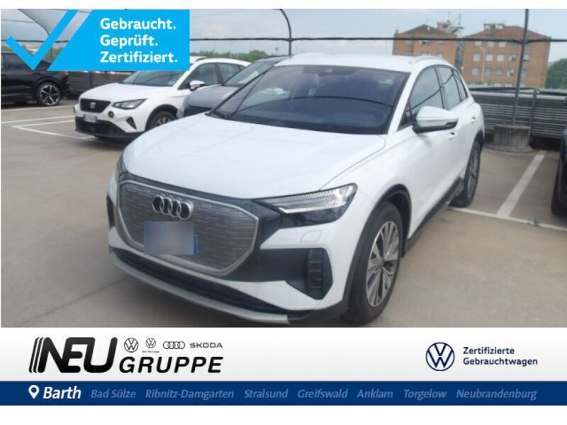 Gletscherweiß (metallic) Gebraucht 2024 Audi e-tron SUV | 40.579 € (Guter Preis) - Bild 1/4