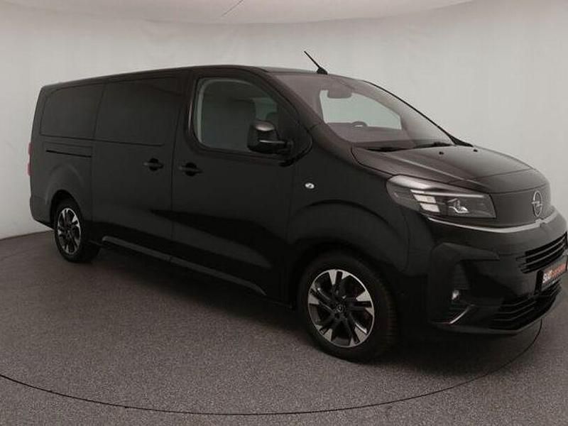 Schwarz Gebraucht 2024 Opel Zafira Life S Van | 33.770 € (Superpreis) - Bild 1/4
