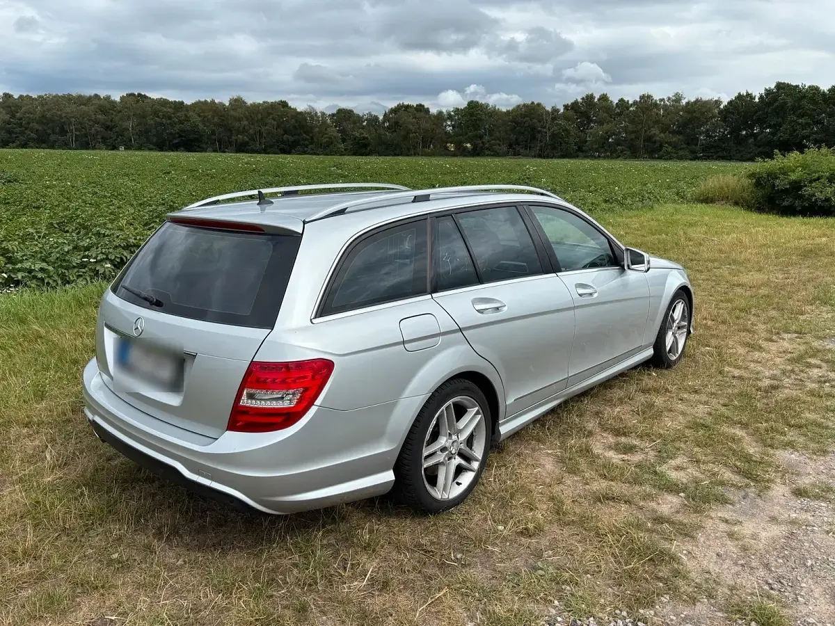 Gebraucht Mercedes C250 204 PS (150 kW) 2011 Silber Kombi