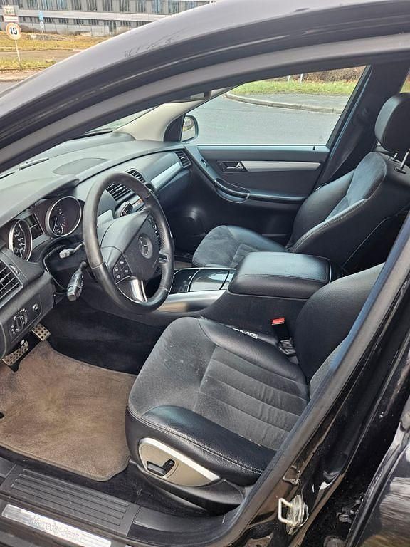 Gebraucht Mercedes R320 224 PS (164 kW) 2007 Schwarz Van / Kleinbus