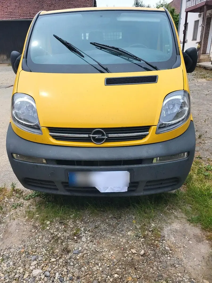 Gebraucht Opel Vivaro 80 PS (58 kW) 2004 Gelb Van / Kleinbus