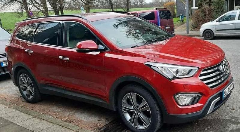Gebraucht Hyundai Grand Santa Fe Premium 197 PS (144 kW) 2015 Rot SUV