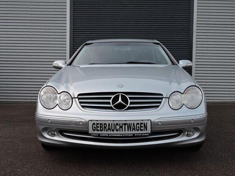 Gebraucht Mercedes CLK320 Elegance 218 PS (160 kW) 2003 Silber Coupé