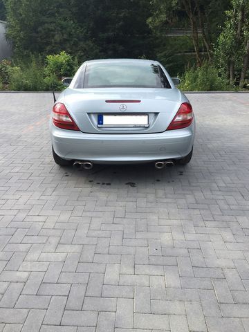 Gebraucht Mercedes SLK200 Edition 222 PS (163 kW) 2007 Grau metallic Cabrio