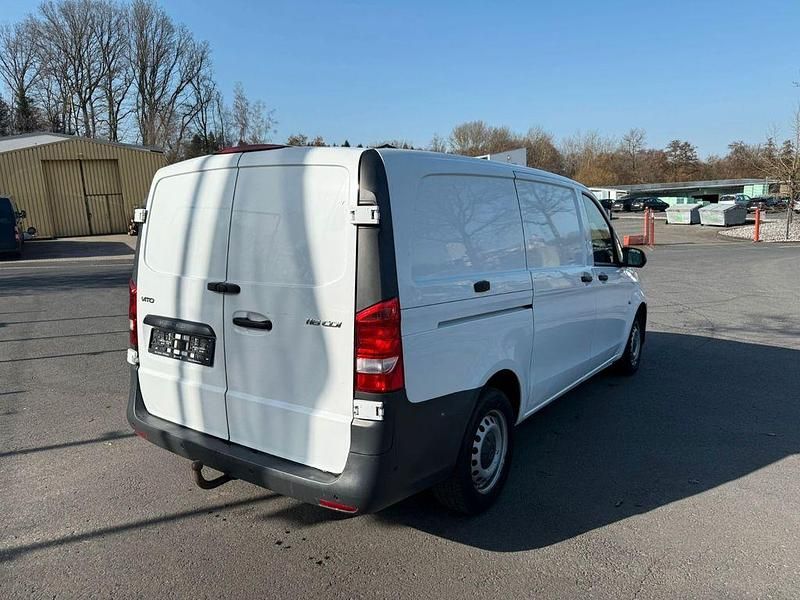 Gebraucht Mercedes Vito 163 PS (119 kW) 2020 Weiß Van