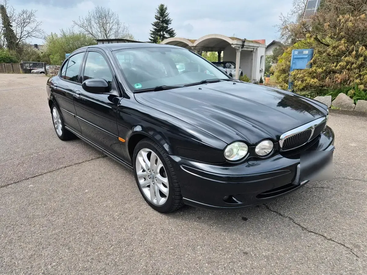 Second-hand Jaguar X-type 196 CP (144 kW) 2002 Negru Berlinǎ