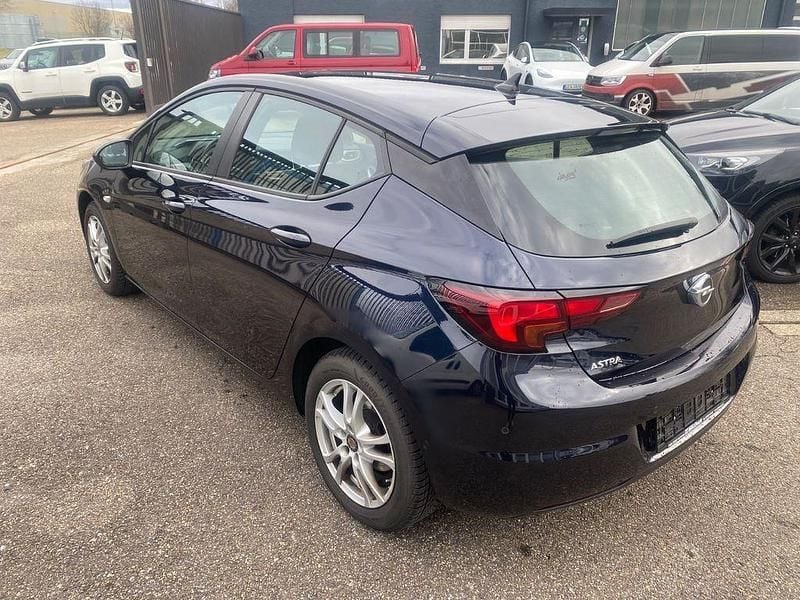 Gebraucht Opel Astra Edition 110 PS (80 kW) 2019 Blau Limousine