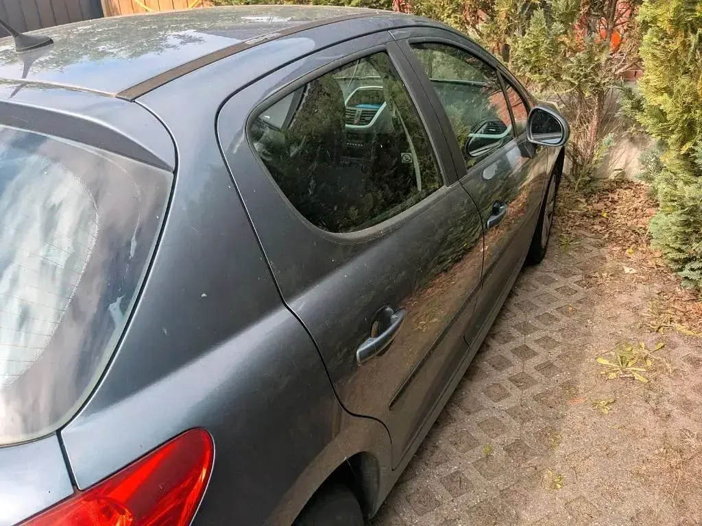 Gebraucht Peugeot 207 73 PS (53 kW) 2007 Grau Kleinwagen