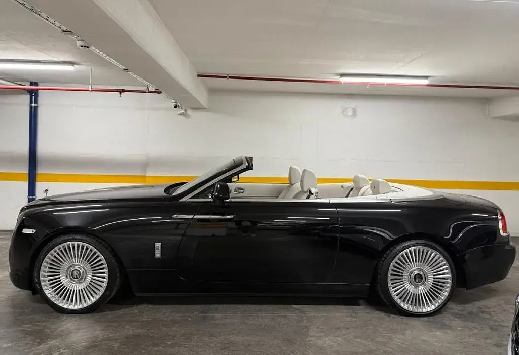 Gebraucht Rolls Royce Dawn 571 PS (419 kW) 2017 Schwarz Cabrio