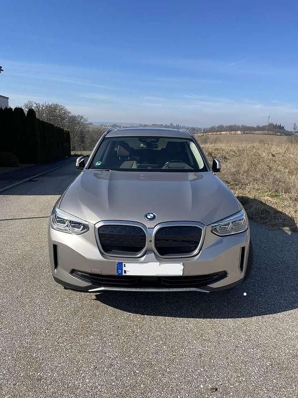 Gebraucht BMW iX3 Impressive 210 kW (286 PS) 2021 Beige SUV