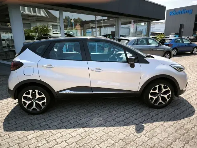 Gebraucht Renault Captur Intens 90 PS (66 kW) 2019 Grau SUV