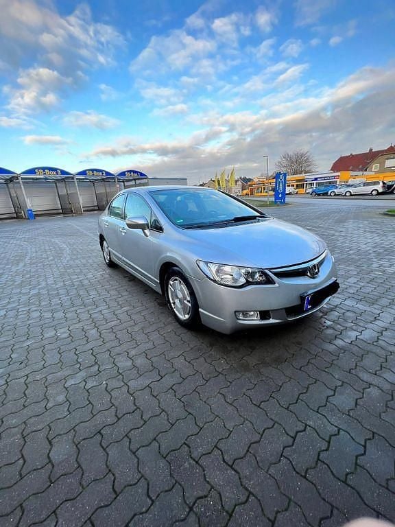 Second-hand Honda Civic Hybrid 116 CP (85 kW) 2007 Argintiu Berlinǎ