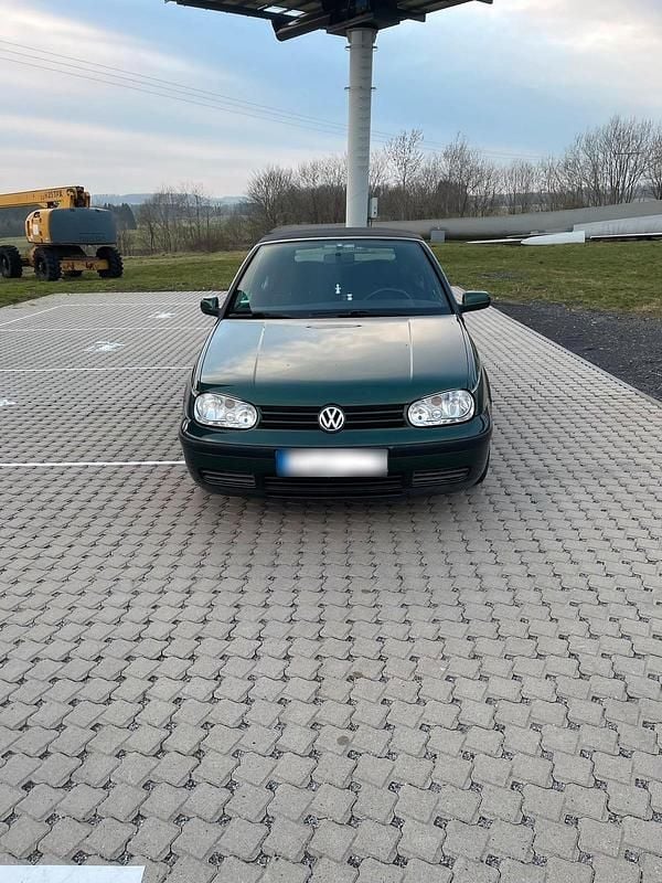 Gebraucht VW Golf Cabriolet 101 PS (74 kW) 1998 Grün Cabrio