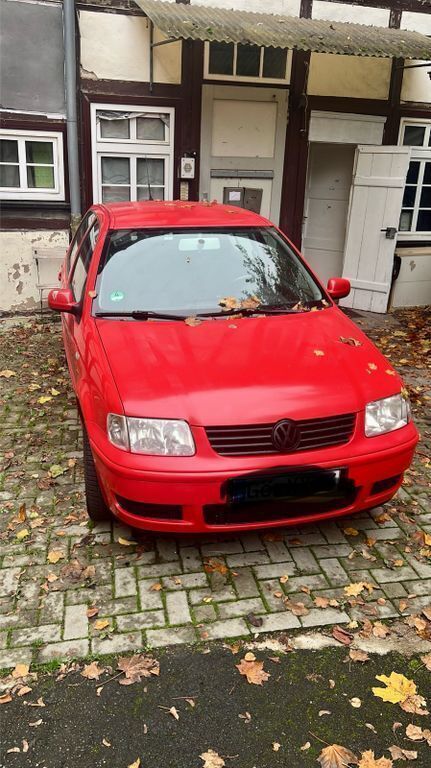 Rot Gebraucht 2001 VW Polo Edition Limousine | 1.300 € (Fairer Preis) - Bild 1/4