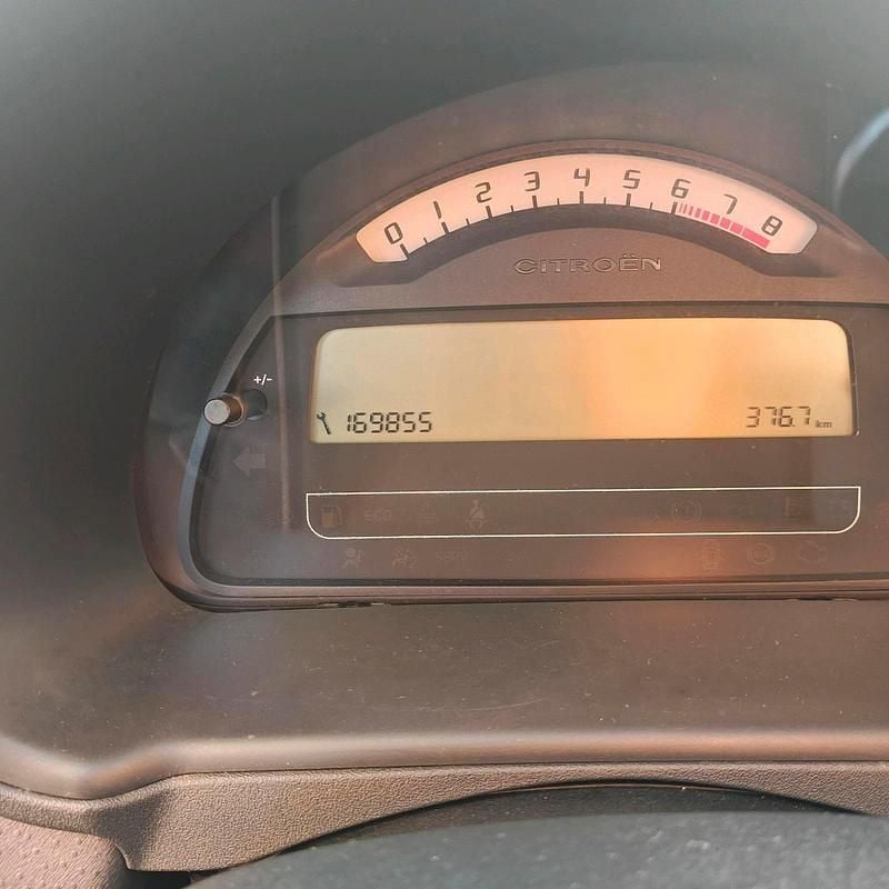 Second-hand Citroën C2 60 CP (44 kW) 2007 Negru Hatchback