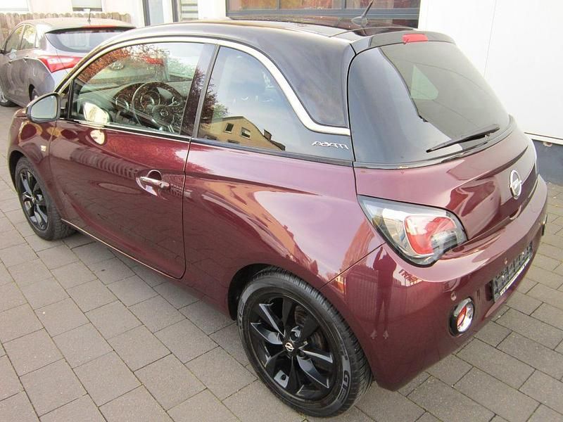 Gebraucht Opel Adam 69 PS (50 kW) 2018 Rot Kleinwagen