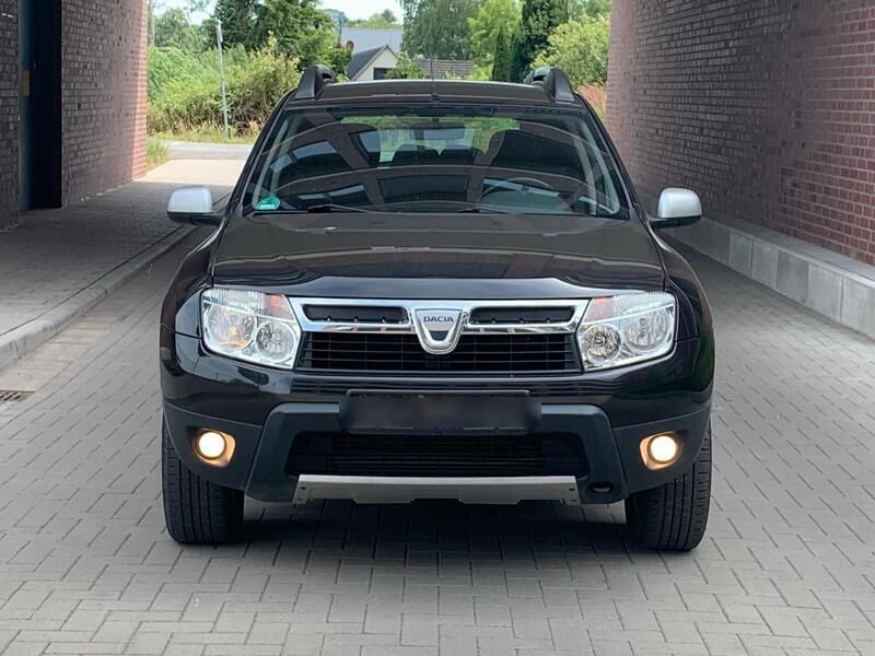 Schwarz Gebraucht 2011 Dacia Duster SUV | 4.900 € (Guter Preis) - Bild 1/4