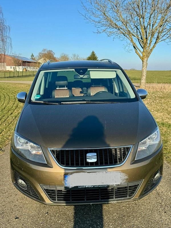 Gebraucht Seat Alhambra 170 PS (125 kW) 2012 Braun Van / Kleinbus