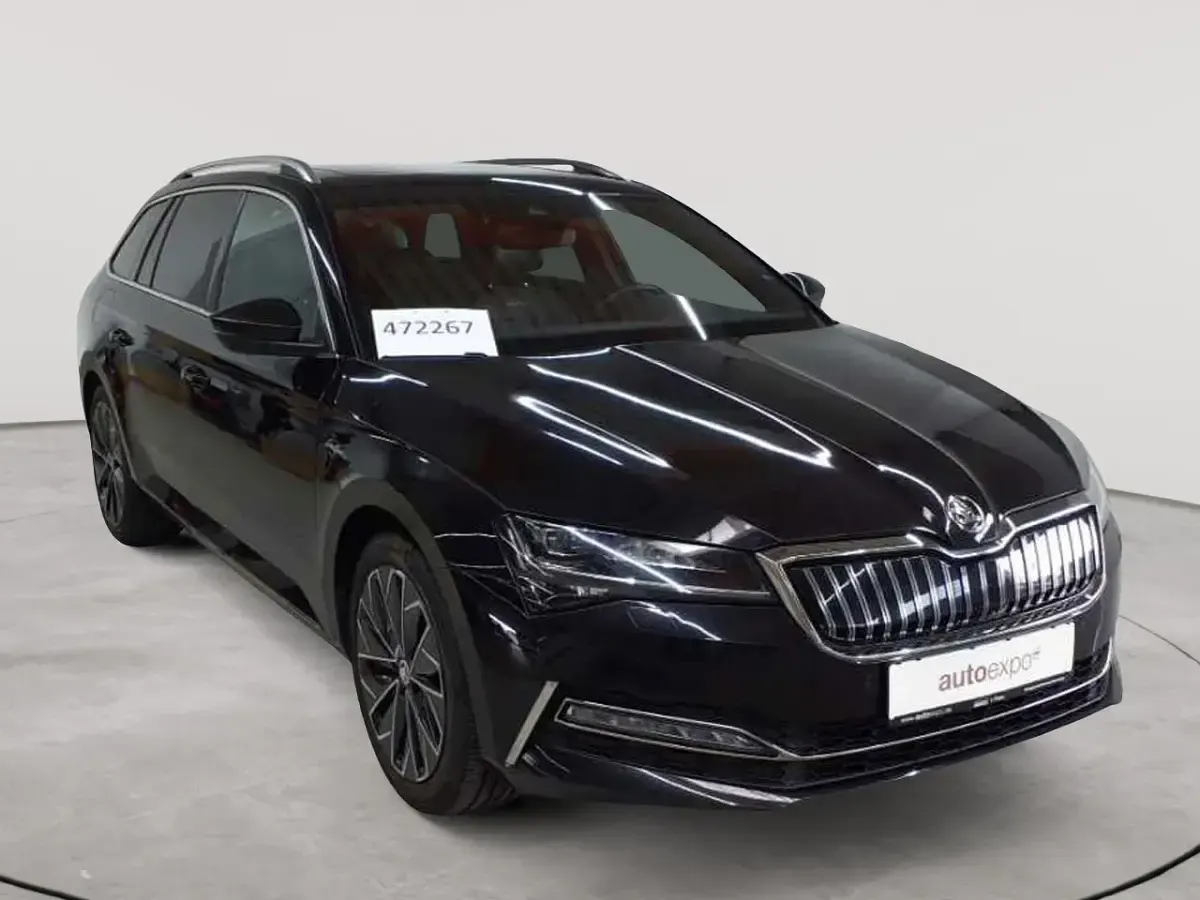 Gebraucht Skoda Superb LAURIN & KLEMENT 156 PS (114 kW) 2021 Kombi