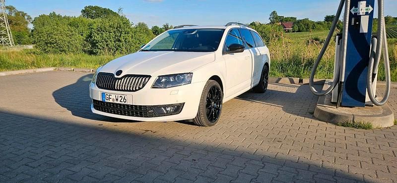 Weiß Gebraucht 2014 Skoda Octavia Kombi | 9.750 € (Etwas zu teuer) - Bild 1/4