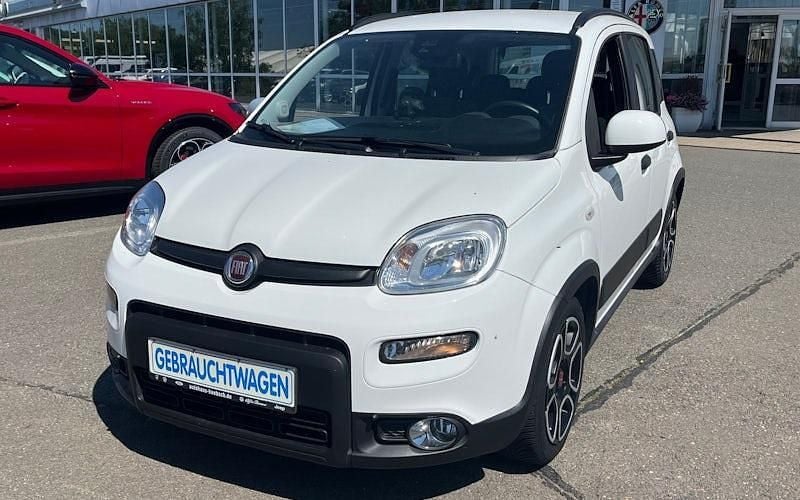 Weiß Gebraucht 2021 Fiat Panda City Life Kleinwagen | 9.490 € (Guter Preis) - Bild 1/4