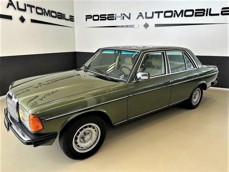 Gebraucht Mercedes 200 109 PS (80 kW) 1985 Grün Limousine