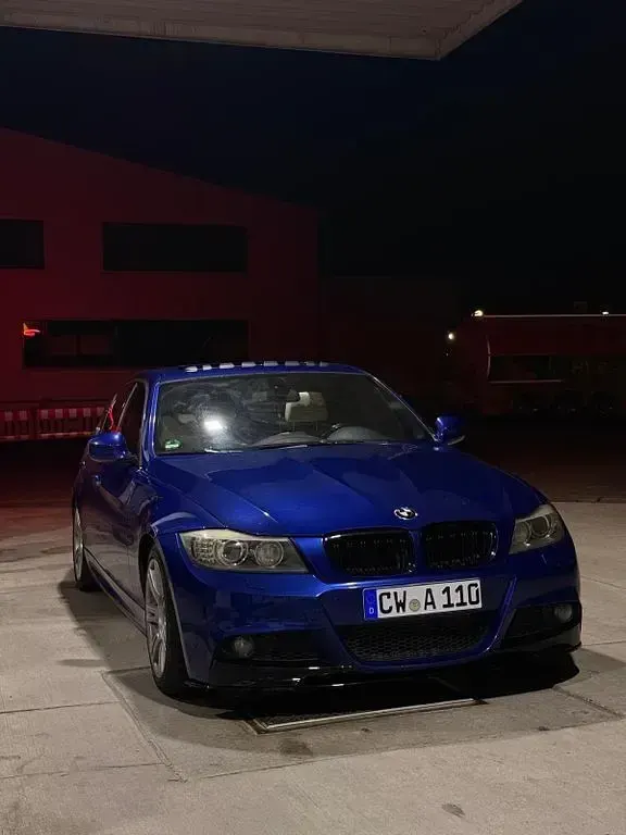 Gebraucht BMW 330 Sport Line 349 PS (256 kW) 2009 Blau Limousine