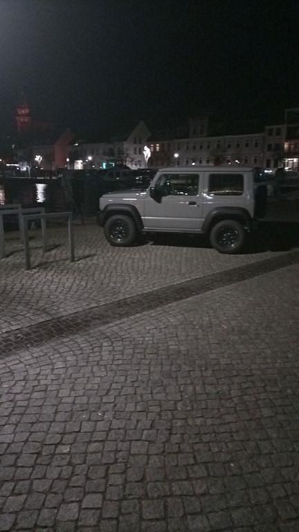 Gebraucht Suzuki Jimny 102 PS (75 kW) 2024 Grau SUV