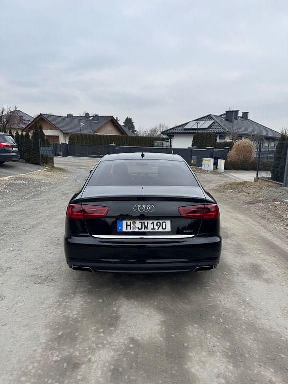 Gebraucht Audi A6 Ambiente 272 PS (200 kW) 2016 Schwarz Limousine