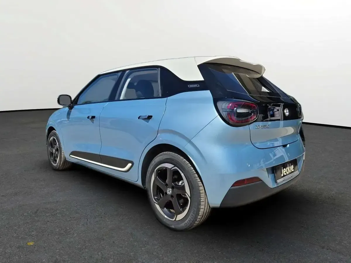 Neu DongFeng Box 69 kW (95 PS) 2026 Skyblue |zweitonweiß Kleinwagen