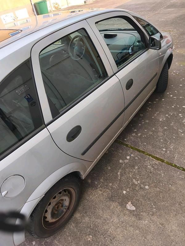 Gebraucht Opel Corsa 87 PS (63 kW) 2004 Silber Kleinwagen